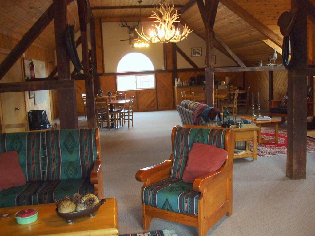 Hansen Guest Ranch Swan Valley Стая снимка
