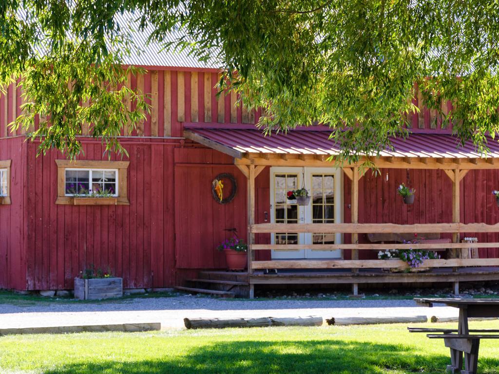 Hansen Guest Ranch Swan Valley Стая снимка